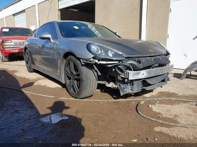PORSCHE PANAMERA 2012