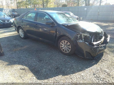 TOYOTA CAMRY 2014