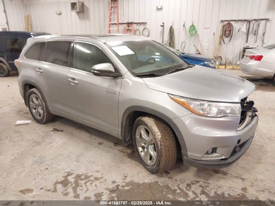 TOYOTA HIGHLANDER HYBRID 2016