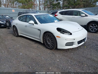 PORSCHE PANAMERA 2016