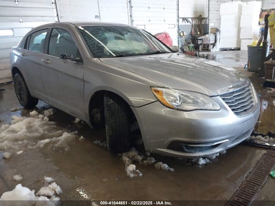 CHRYSLER 200 2013