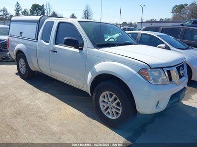 NISSAN FRONTIER 2015