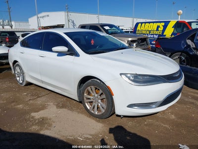 CHRYSLER 200 2015