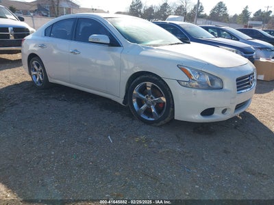 NISSAN MAXIMA 2011