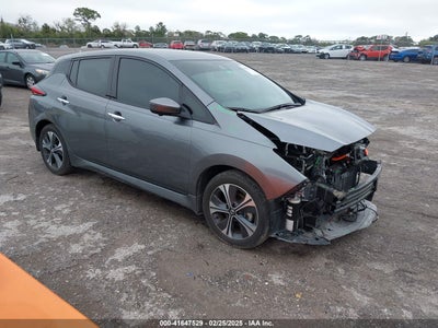 NISSAN LEAF 2022