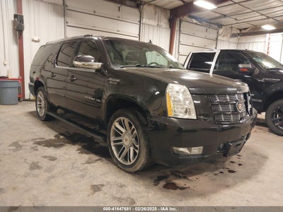 CADILLAC ESCALADE ESV 2013