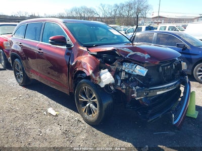 TOYOTA HIGHLANDER 2016