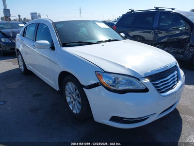 CHRYSLER 200 2013