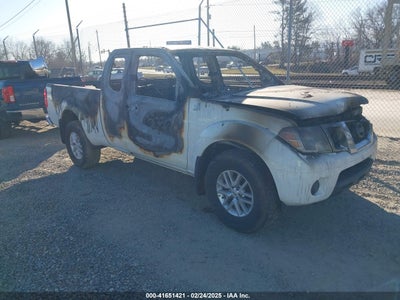 NISSAN FRONTIER 2017
