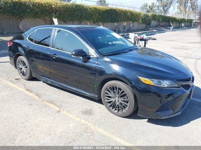 TOYOTA CAMRY 2018