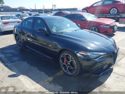 ALFA ROMEO GIULIA 2023