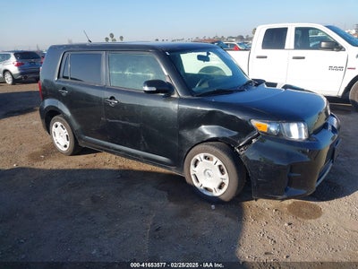 SCION XB 2012
