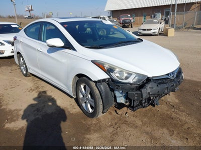 HYUNDAI ELANTRA 2016