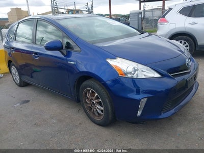 TOYOTA PRIUS V 2014