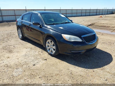 CHRYSLER 200 2013