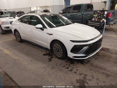 HYUNDAI SONATA HYBRID 2024