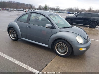 VOLKSWAGEN NEW BEETLE 2004