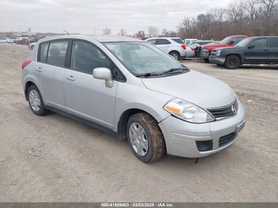 NISSAN VERSA 2010