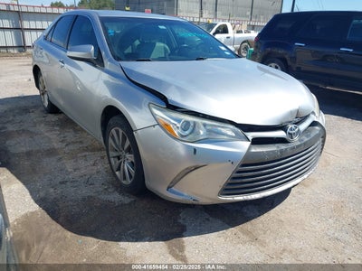 TOYOTA CAMRY 2015