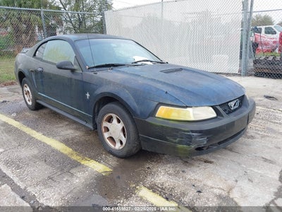 FORD MUSTANG 2000