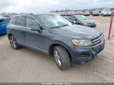 VOLKSWAGEN TOUAREG 2011