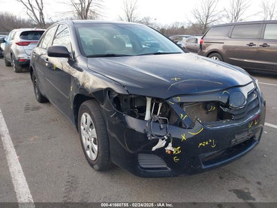 TOYOTA CAMRY 2011