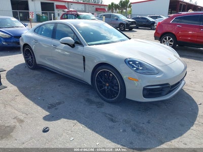 PORSCHE PANAMERA 2021