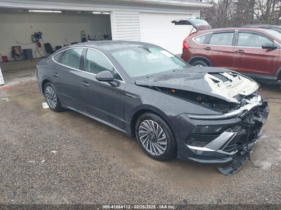 HYUNDAI SONATA HYBRID 2025