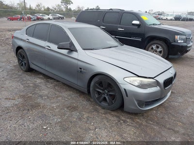 BMW 528I 2011