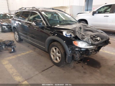 VOLVO XC70 2011