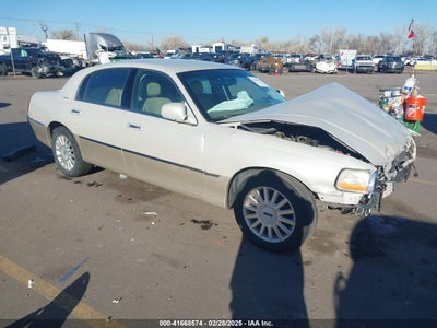 LINCOLN TOWN CAR 2005