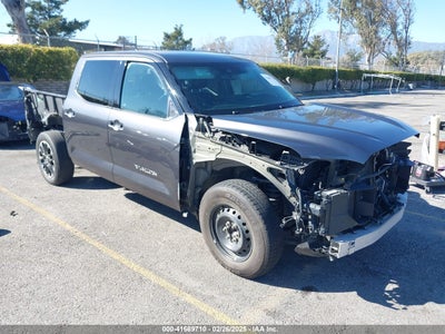 TOYOTA TUNDRA 2023