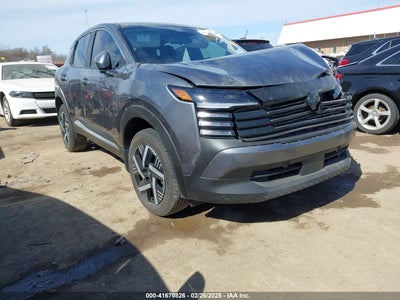 NISSAN KICKS 2025
