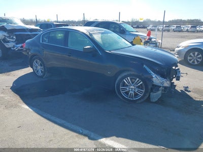 INFINITI Q40 2015