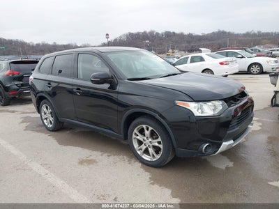 MITSUBISHI OUTLANDER 2015