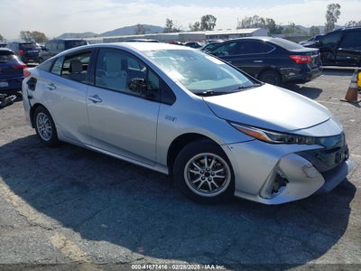TOYOTA PRIUS PRIME 2017
