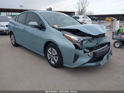 TOYOTA PRIUS 2017