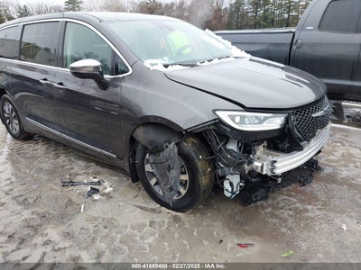 CHRYSLER PACIFICA HYBRID 2023