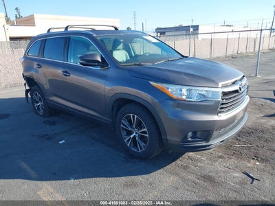 TOYOTA HIGHLANDER 2016