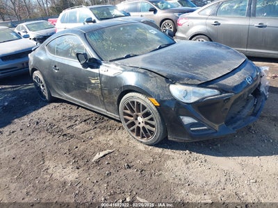 SCION FR-S 2015