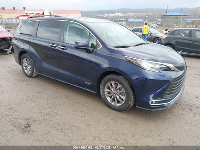 TOYOTA SIENNA 2021
