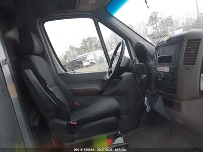 MERCEDES-BENZ SPRINTER 2500 2011