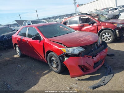 TOYOTA CAMRY 2013