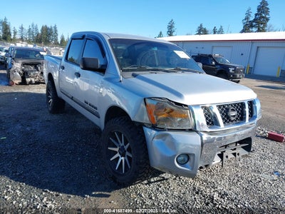NISSAN TITAN 2011