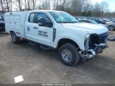 FORD F-250 2024