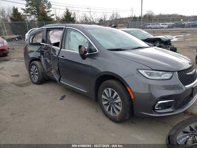 CHRYSLER PACIFICA HYBRID 2023