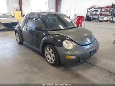 VOLKSWAGEN NEW BEETLE 2002