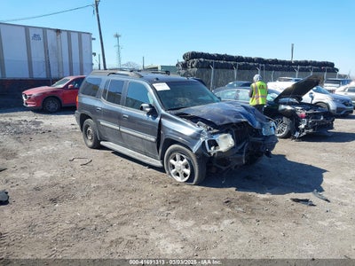 GMC ENVOY XL 2005