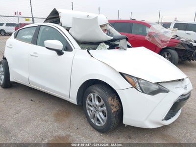 TOYOTA YARIS IA 2017