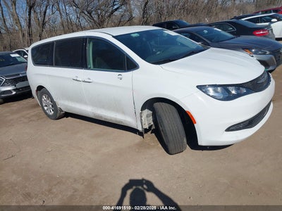 CHRYSLER VOYAGER 2023